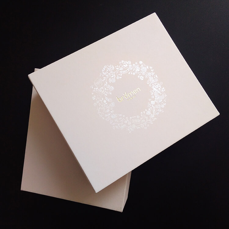 Luxury custom paper Jewelry gift box
