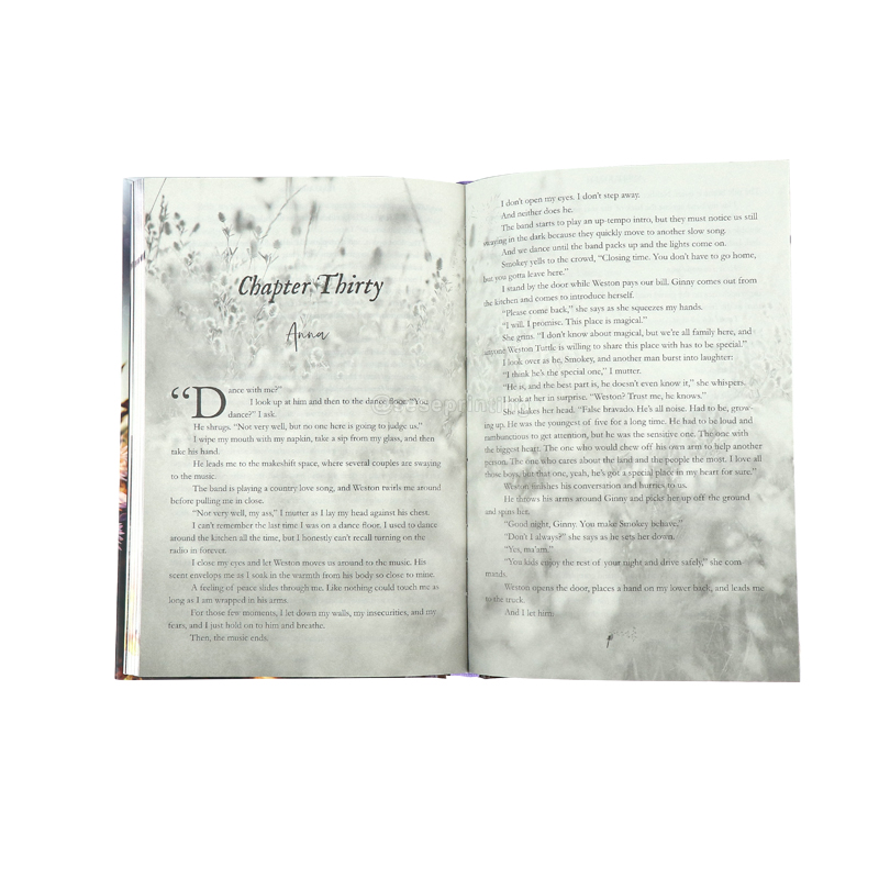 Custom Foiled Hardcover Novel Book Printing with Sprayed Edges