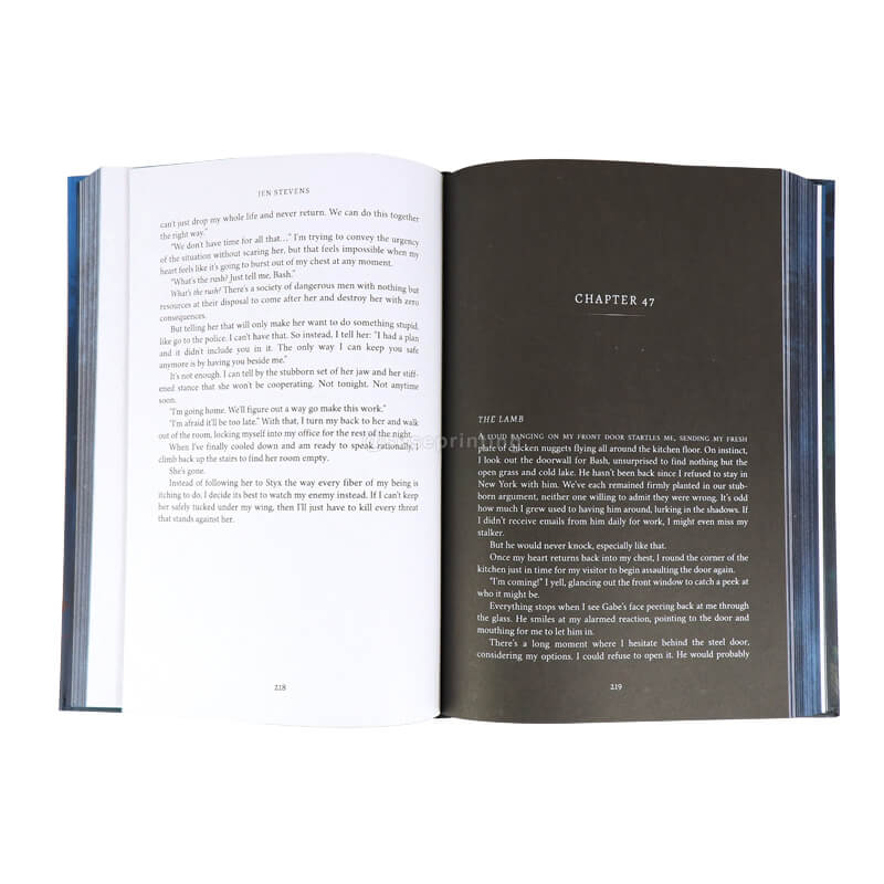 Spot UV Printed Romance Hardcover Books with Sprayed Edges