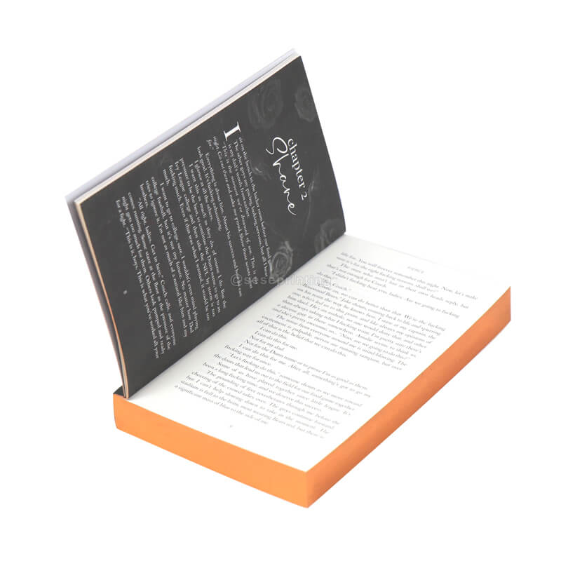 Spot UV Coating Paperback Novel Book Printing with Sprayed Edges