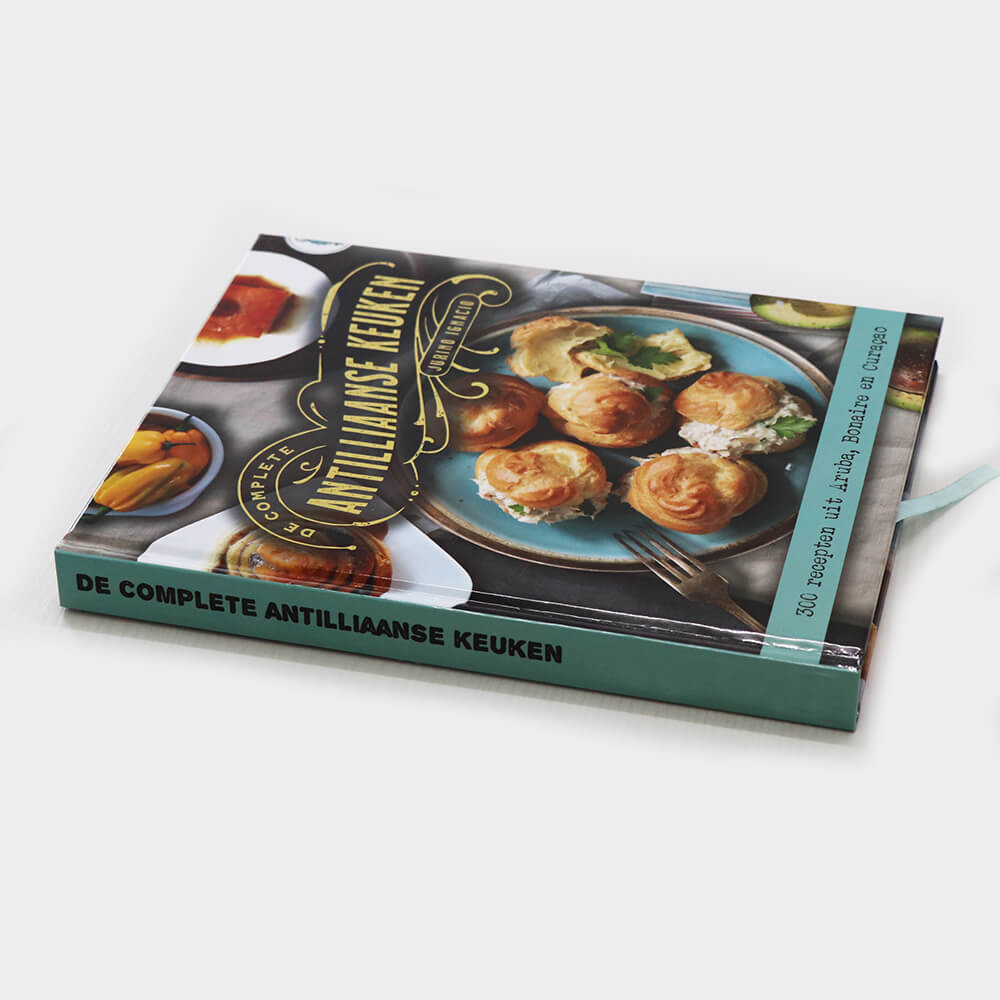 Personalized Cookbooks - Make the Best Custom Receipt Book Online.JPG
